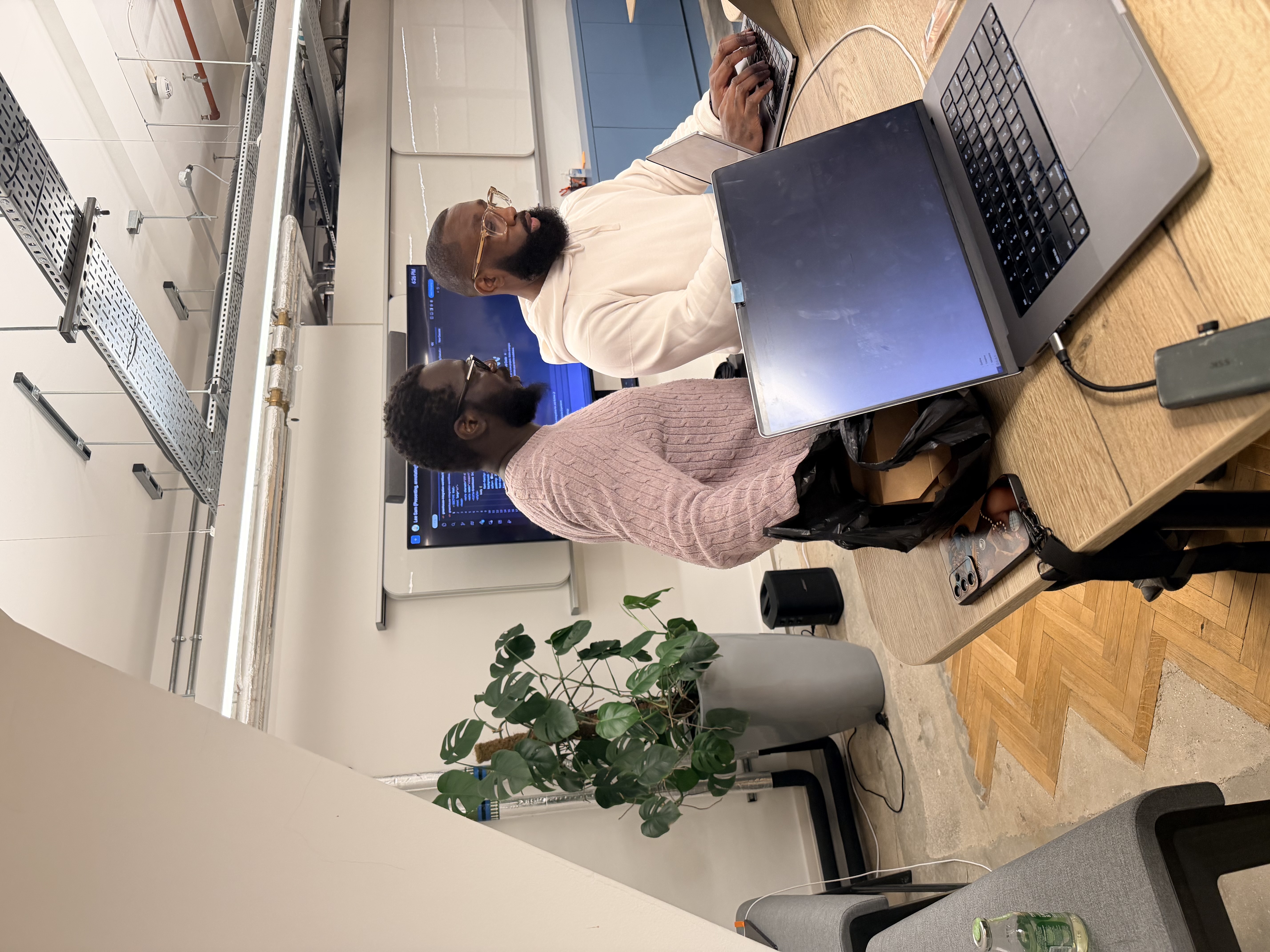 Lee Sam co-hosting the agentic coding workshop at Cloudflare London